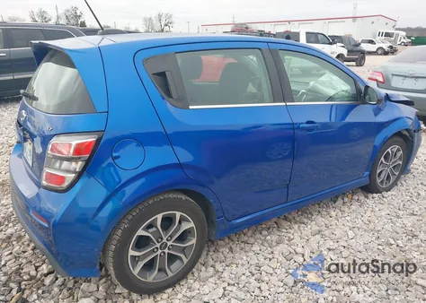 2018 Chevrolet Sonic Lt Auto z USA, uszkodzony, nr VIN 1G1JD6SH4J4102399